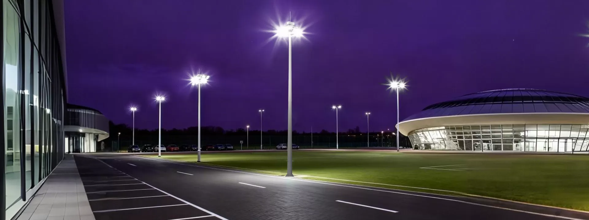 Mataas na Mast Ilaw na may Mga Aplikasyon sa Pag-angat ng System