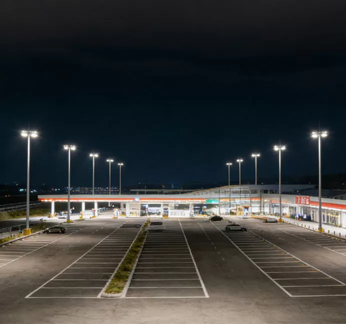 Bakit Pumili ng Mataas na Masta ng Phoebus?